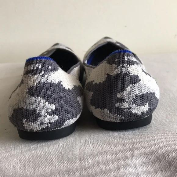 Rothy’s Size 7.5 The Point retired print Ash grey camo pointed toe flat shoe - Picture 6 of 13